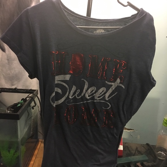 Shirt - Picture 3 of 6